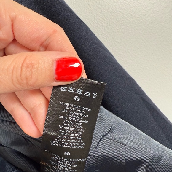 Hobbs London Annabel Cropped Jacket in Navy Red - Picture 5 of 6